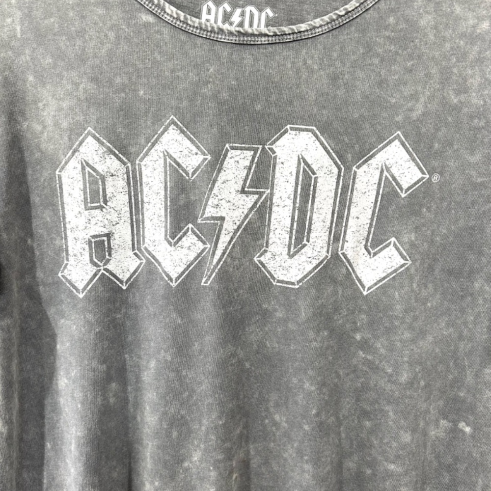 AC/DC women’s top large grey modal cotton fringe graphic tee rock band 80s 90s - Picture 2 of 4